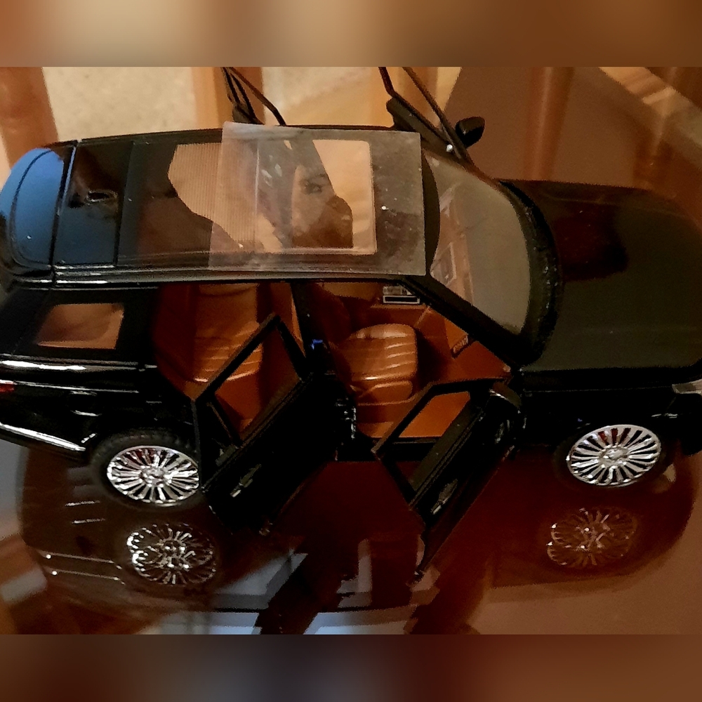 Toy Model Mini Car, Land Rover Range Rover, Black - Picture 8 of 12